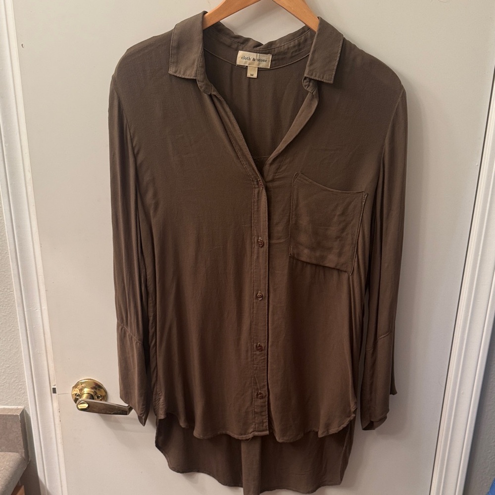 Olive Cloth & Stone Button-Up Long Blouse